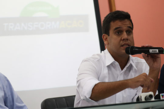 Rafael Diniz apresenta o programa TransformAção (Foto: Carlos Grevi)