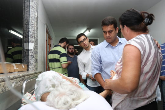 prefeito-rafael-diniz-visita-hospital-ferreira-machado-foto-de-carlos-grevi-14