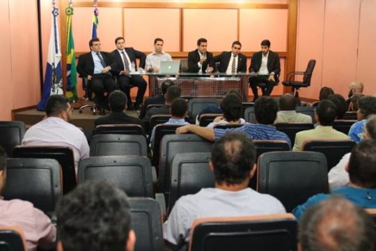 Rafael Diniz em primeira reunião com secretários na Prefeitura de Campos (Foto: Carlos Grevi)