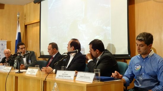 Diversas autoridades participaram do encontro (Foto: divulgação)