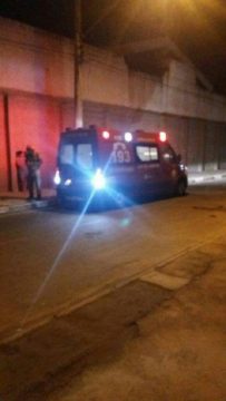 Corpo de Bombeiros socorreu ferido. (Foto: Divulgação/De Olho na Notícia)