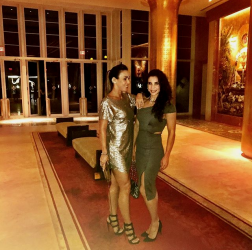 Lindas: Stella Wigant e a irmã Ana Wigant Rodrigues quando estiveram recentemente por uma semana no Faena Hotel Miami Beach, comemorando o niver de Stella