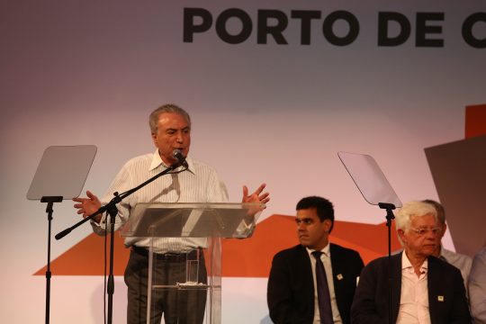 Presidente faz discurso no Porto do Açu (Foto: Carlos Grevi)