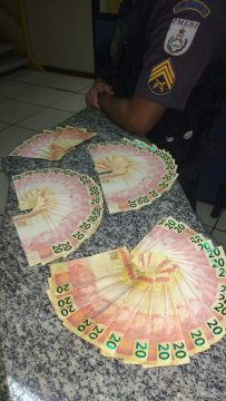 As notas falsas de 20 reais foram apreendidas e encaminhadas à Polícia Federal (Foto:Divulgação)